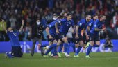 ITALIJA JE U FINALU EP: Azuri posle penala pobedili Španiju i boriće se za trofej (VIDEO) ITALIJA JE U FINALU EP: Azuri posle penala pobedili Španiju i boriće se za trofej (VIDEO)