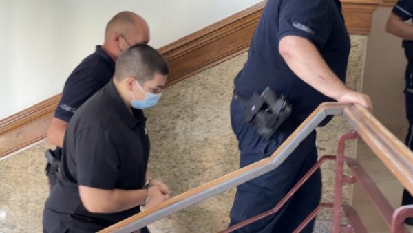 ДАНАС ПРЕСУДА НЕМАЊИ СТАМЕНКОВИЋУ: Крај суђења за несрећу у којој су погинули Андреј Прекљушај и Дејан Илић на булевару у Нишу ДАНАС ПРЕСУДА НЕМАЊИ СТАМЕНКОВИЋУ: Крај суђења за несрећу у којој су погинули Андреј Прекљушај и Дејан Илић на булевару у Нишу