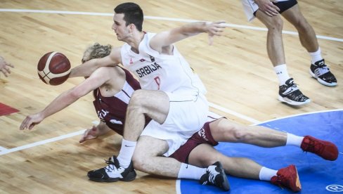 ORLIĆI GAZE SVE PRED SOBOM: Mladi košarkaši Srbije pobedili Letoniju, sledi Japan ORLIĆI GAZE SVE PRED SOBOM: Mladi košarkaši Srbije pobedili Letoniju, sledi Japan