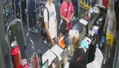 НАСИЛНИК ИЗ ТЕРЕТАНЕ НА САСЛУШАЊУ: Приведен у Треће основно јавно тужилаштво НАСИЛНИК ИЗ ТЕРЕТАНЕ НА САСЛУШАЊУ: Приведен у Треће основно јавно тужилаштво