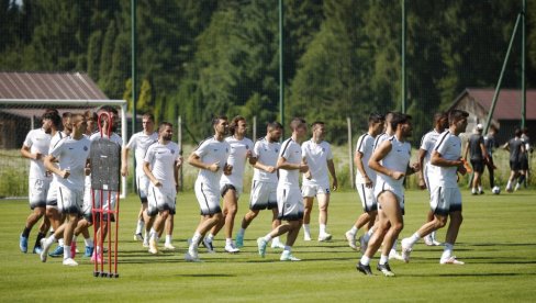 TO BI BIO VELIKI UDARAC ZA TIM: Stigla ponuda od 2 miliona evra za Partizanovog štopera - odgovor kluba negativan TO BI BIO VELIKI UDARAC ZA TIM: Stigla ponuda od 2 miliona evra za Partizanovog štopera - odgovor kluba negativan