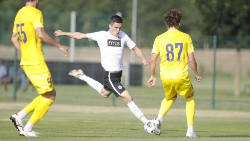 JOŠ JEDNA POBEDA PARTIZANA: Milovanović doneo slavlje crno-belima u poslednjoj probi pred početak Superlige (VIDEO) JOŠ JEDNA POBEDA PARTIZANA: Milovanović doneo slavlje crno-belima u poslednjoj probi pred početak Superlige (VIDEO)