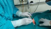 НОВИТЕТИ У УКЦ РС: Нова процедура за лечење проблема са видом код недоношчади НОВИТЕТИ У УКЦ РС: Нова процедура за лечење проблема са видом код недоношчади
