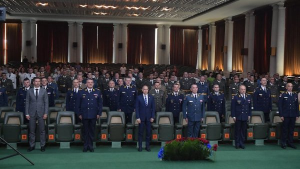 СТЕФАНОВИЋ: Србија је данас земља која поштује друге, али мисли својом главом (ФОТО) СТЕФАНОВИЋ: Србија је данас земља која поштује друге, али мисли својом главом (ФОТО)