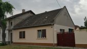 ХАПШЕЊЕ У СОМБОРУ: Полиција привела млађег мушкарца осумњиченог за убиство ХАПШЕЊЕ У СОМБОРУ: Полиција привела млађег мушкарца осумњиченог за убиство
