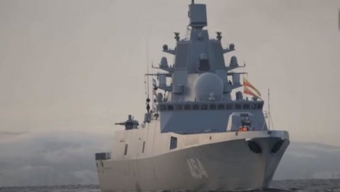 НАСТАВИЋЕМО ДА ДЕЛУЈЕМО: Америчка флота после инцидента у Јапанском мору НАСТАВИЋЕМО ДА ДЕЛУЈЕМО: Америчка флота после инцидента у Јапанском мору
