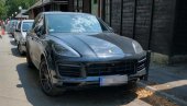 ПАЛМА: Мариника на скуп у Ваљеву дошла поршеом, њима је сваки цензус превисок ПАЛМА: Мариника на скуп у Ваљеву дошла поршеом, њима је сваки цензус превисок