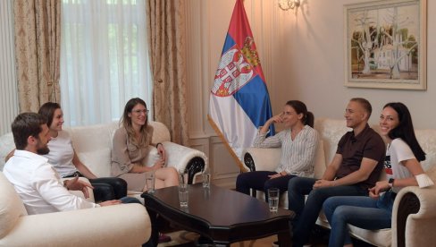 МИНИСТАР СТЕФАНОВИЋ: Припадници спортске јединице Министарства одбране бориће се у Токију свим срцем за Србију (ФОТО) МИНИСТАР СТЕФАНОВИЋ: Припадници спортске јединице Министарства одбране бориће се у Токију свим срцем за Србију (ФОТО)