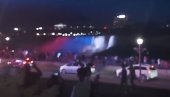НИЈАГАРИНИ ВОДОПАДИ У БОЈАМА СРПСКЕ ЗАСТАВЕ: Обележен рођендан Николе Тесле (ВИДЕО) НИЈАГАРИНИ ВОДОПАДИ У БОЈАМА СРПСКЕ ЗАСТАВЕ: Обележен рођендан Николе Тесле (ВИДЕО)