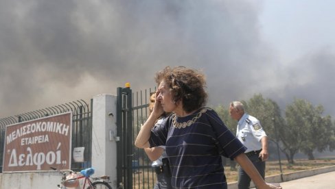 ВАТРЕНА СТИХИЈА У ГРЧКОЈ: Проглашена подручја веома високог ризика, за 24 сата избило чак 57 пожара (ФОТО) ВАТРЕНА СТИХИЈА У ГРЧКОЈ: Проглашена подручја веома високог ризика, за 24 сата избило чак 57 пожара (ФОТО)