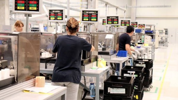 ЗАПОСЛЕНОСТ ВЕЋА 3,7 ОДСТО: Најновији подаци о запослености Београђана ЗАПОСЛЕНОСТ ВЕЋА 3,7 ОДСТО: Најновији подаци о запослености Београђана