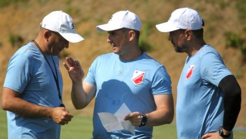 SPREMNI ZA VEČITE: Trener vojvodine Slavoljub Đorđević optimista pred početak Superlige SPREMNI ZA VEČITE: Trener vojvodine Slavoljub Đorđević optimista pred početak Superlige