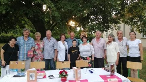 ПРОМОЦИЈА ЗБОРНИКА У ЈАГОДИНИ: Мозаик љубавне поезије и прозе ПРОМОЦИЈА ЗБОРНИКА У ЈАГОДИНИ: Мозаик љубавне поезије и прозе
