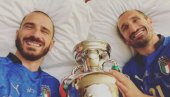 BONUĆI NE POMIŠLJA NA PENZIJU: Iskusni defanzivac odlazi u Bundesligu BONUĆI NE POMIŠLJA NA PENZIJU: Iskusni defanzivac odlazi u Bundesligu