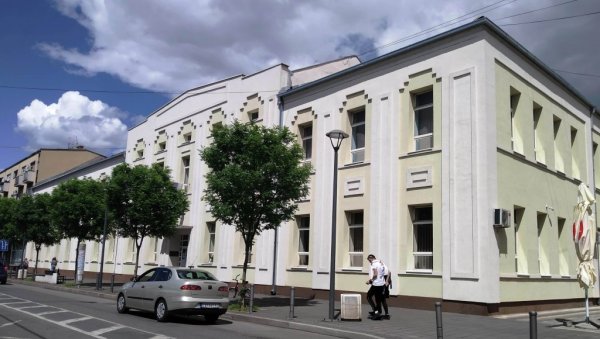 УПИС У ЋУПРИЈСКЕ СРЕДЊЕ ШКОЛЕ: И ове године навала на Медицинску, има места у Гимназији и Техничкој школи УПИС У ЋУПРИЈСКЕ СРЕДЊЕ ШКОЛЕ: И ове године навала на Медицинску, има места у Гимназији и Техничкој школи