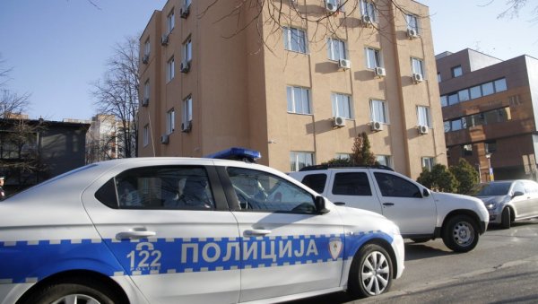 ШТЕТА ОД 1,3 МИЛИОНА: Бивши министар Савановић осумњичен за злоупотребу ШТЕТА ОД 1,3 МИЛИОНА: Бивши министар Савановић осумњичен за злоупотребу