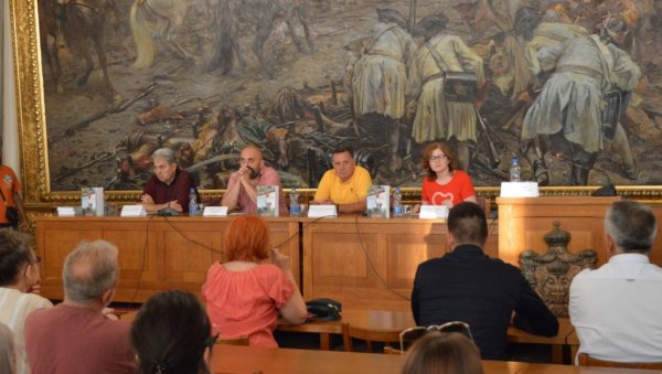 ПРИКАЗ ВОЈВОДИНЕ ИЗМЕЂУ ДВА РАТА: У Сомбору представљена књига „Од Присаједињења до прекрајања“ ПРИКАЗ ВОЈВОДИНЕ ИЗМЕЂУ ДВА РАТА: У Сомбору представљена књига „Од Присаједињења до прекрајања“