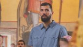 НИКОЛА МИРОТИЋ НА ЛИТУРГИЈИ У ПОДГОРИЦИ: Звезда Барселоне у храму Христовог Васкрсења НИКОЛА МИРОТИЋ НА ЛИТУРГИЈИ У ПОДГОРИЦИ: Звезда Барселоне у храму Христовог Васкрсења