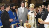 SLAVA SABORNOG HRAMA U ŠAPCU: Gradonačelnik Pajić prisustvovao liturgiji SLAVA SABORNOG HRAMA U ŠAPCU: Gradonačelnik Pajić prisustvovao liturgiji