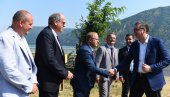 ВУЧИЋ У ПОСЕТИ КЛАДОВУ: Источна Србија постаје боље место за живот (ВИДЕО) ВУЧИЋ У ПОСЕТИ КЛАДОВУ: Источна Србија постаје боље место за живот (ВИДЕО)