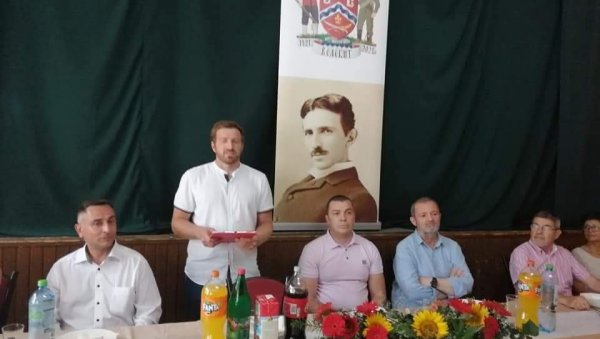 ЛИЧКО СРЦЕ НА СЕВЕРУ СРБИЈЕ: Велебит код Кањиже обележило век од настанка ЛИЧКО СРЦЕ НА СЕВЕРУ СРБИЈЕ: Велебит код Кањиже обележило век од настанка