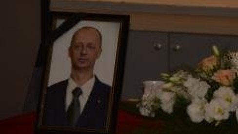 ПРЕМИНУО ДОКТОР ЗОРАН СТЕВАНОВИЋ: Изгубио живот у саобраћајној несрећи - трагична судбина лекара из Крушевца ПРЕМИНУО ДОКТОР ЗОРАН СТЕВАНОВИЋ: Изгубио живот у саобраћајној несрећи - трагична судбина лекара из Крушевца