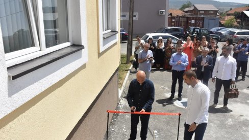ULAGANJE U KULTURNU BAŠTINU: U gračaničkom Domu kulture svečano otvorene nove prostorije prištinskog Narodnog pozorišta ULAGANJE U KULTURNU BAŠTINU: U gračaničkom Domu kulture svečano otvorene nove prostorije prištinskog Narodnog pozorišta