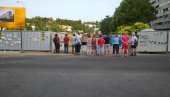 INVESTITOR U BLOKU 37 NASTAVIO RADOVE: Stanari blokirali gradilište (FOTO/ VIDEO) INVESTITOR U BLOKU 37 NASTAVIO RADOVE: Stanari blokirali gradilište (FOTO/ VIDEO)