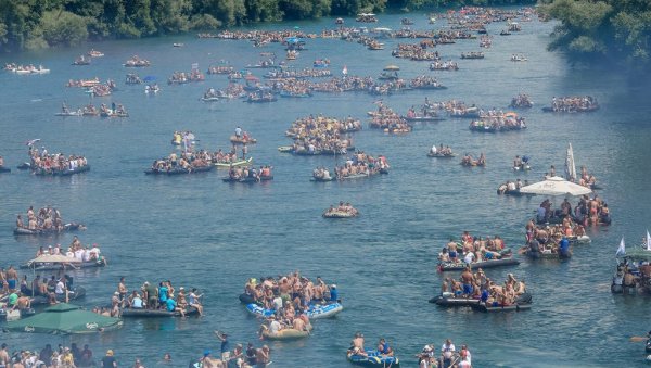 ЧАМЏИЈЕ У „НИСКОМ СТАРТУ“: Почиње 27. „Дринска регата“ у Бајиној Башти ЧАМЏИЈЕ У „НИСКОМ СТАРТУ“: Почиње 27. „Дринска регата“ у Бајиној Башти