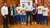 PRVI MEĐUNARODNI MEMORIJALNI turnir u boksu “Zvonimir Zvonko Vujin” u Zrenjaninu PRVI MEĐUNARODNI MEMORIJALNI turnir u boksu “Zvonimir Zvonko Vujin” u Zrenjaninu
