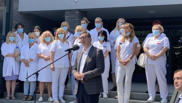 ВУЧИЋ НА ОТВАРАЊУ ЗДРАВСТВЕНЕ СТАНИЦЕ У БОРЧИ: Правимо 12 нових болница - Повећање плата здравственим радницима до краја године (ВИДЕО) ВУЧИЋ НА ОТВАРАЊУ ЗДРАВСТВЕНЕ СТАНИЦЕ У БОРЧИ: Правимо 12 нових болница - Повећање плата здравственим радницима до краја године (ВИДЕО)