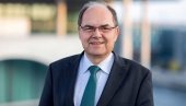 KRISTIJAN ŠMIT VATROGASAC: Komšić i DŽaferović ga pozvali da gasi požare KRISTIJAN ŠMIT VATROGASAC: Komšić i DŽaferović ga pozvali da gasi požare