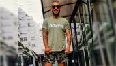 ДАРКО ДАЈ КОЈЕ КИЛО ГОРЕ: Певач се скинуо, фанови подељени, коментари пљуште! (ФОТО) ДАРКО ДАЈ КОЈЕ КИЛО ГОРЕ: Певач се скинуо, фанови подељени, коментари пљуште! (ФОТО)