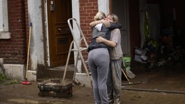 ТРАГИЧНИ ПОДАЦИ: У Белгији расте број жртава - 27 погинулих и 103 несталих у поплавама (ФОТО) ТРАГИЧНИ ПОДАЦИ: У Белгији расте број жртава - 27 погинулих и 103 несталих у поплавама (ФОТО)