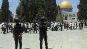 ПОСЕТА У ПРАТЊИ ПОЛИЦИЈЕ: Јерусалим - поново тензије код џамије Ал Акса (ФОТО) ПОСЕТА У ПРАТЊИ ПОЛИЦИЈЕ: Јерусалим - поново тензије код џамије Ал Акса (ФОТО)