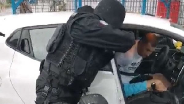 ЈУРИШИЋЕВА СМРТ ПЛАЋЕНА ПЕТ ХИЉАДА ЕВРА И КОКАИНОМ: Детаљи из истраге убиства у Сремској Митровици ЈУРИШИЋЕВА СМРТ ПЛАЋЕНА ПЕТ ХИЉАДА ЕВРА И КОКАИНОМ: Детаљи из истраге убиства у Сремској Митровици