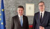 ВУЧИЋ СЕ САСТАО СА ЛАЈЧАКОМ У БРИСЕЛУ: Следи састанак са Борељом, па трилатерални разговори од 15 часова ВУЧИЋ СЕ САСТАО СА ЛАЈЧАКОМ У БРИСЕЛУ: Следи састанак са Борељом, па трилатерални разговори од 15 часова