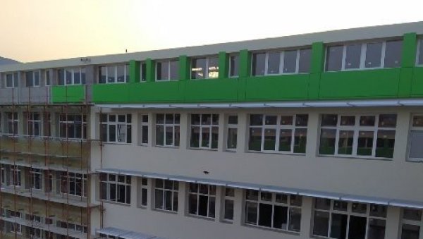 РЕКОНСТРУКЦИЈА ПО ПЛАНИРАНОЈ ДИНАМИЦИ: Настављају се радови на реконструкцији Опште болнице Врање РЕКОНСТРУКЦИЈА ПО ПЛАНИРАНОЈ ДИНАМИЦИ: Настављају се радови на реконструкцији Опште болнице Врање
