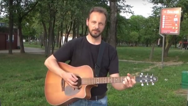 ЖОНГЛЕРИ, КЛОВНОВИ, УЛИЧНИ СВИРАЧИ: Богат програм 21. новосадског градић феста уз разноврсне извођаче ЖОНГЛЕРИ, КЛОВНОВИ, УЛИЧНИ СВИРАЧИ: Богат програм 21. новосадског градић феста уз разноврсне извођаче