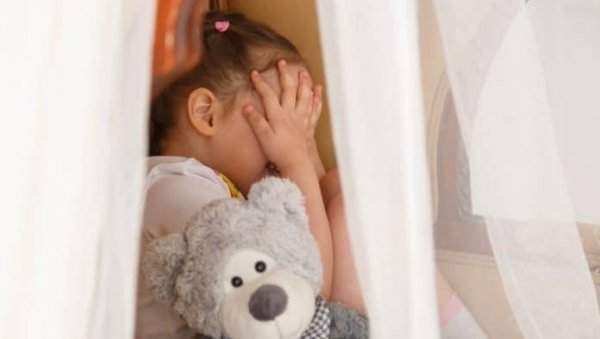 ПОДИГНУТА ОПТУЖНИЦА ПРОТИВ ЖЕНЕ ЈЕР ЈЕ ЗЛОСТАВЉАЛА ДЕТЕ: Треће ОЈТ тражи затворску казну ПОДИГНУТА ОПТУЖНИЦА ПРОТИВ ЖЕНЕ ЈЕР ЈЕ ЗЛОСТАВЉАЛА ДЕТЕ: Треће ОЈТ тражи затворску казну