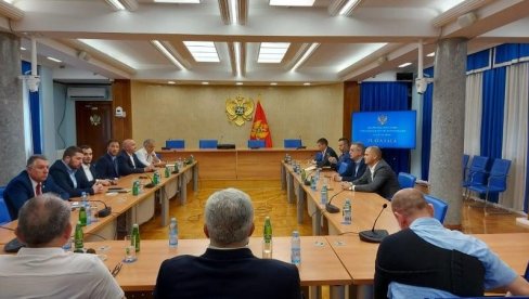 ДФ ЗА НОВУ ВЛАДУ И ПРЕМИЈЕРА: Трећа рунда преговора парламентарне већине око кризе власти ДФ ЗА НОВУ ВЛАДУ И ПРЕМИЈЕРА: Трећа рунда преговора парламентарне већине око кризе власти