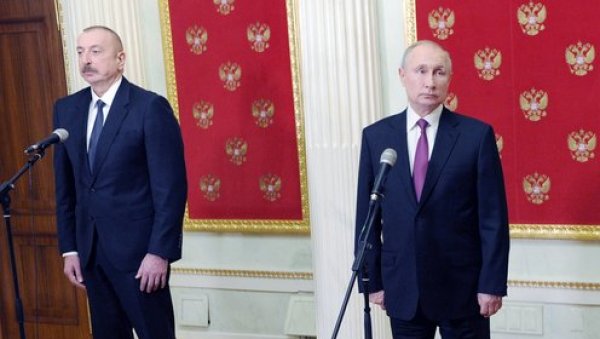 РАЗГОВАРАЛИ ПУТИН И АЛИЈЕВ: Важно да се сви договори о прекиду ватре у Нагорно-Карабаху испоштују РАЗГОВАРАЛИ ПУТИН И АЛИЈЕВ: Важно да се сви договори о прекиду ватре у Нагорно-Карабаху испоштују
