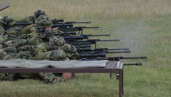 НОВЕ ПОГОДНОСТИ ЗА ДОБРОВОЉНО СЛУЖЕЊЕ ВОЈНОГ РОКА: Повећане плате војницима, али то није све НОВЕ ПОГОДНОСТИ ЗА ДОБРОВОЉНО СЛУЖЕЊЕ ВОЈНОГ РОКА: Повећане плате војницима, али то није све