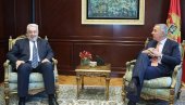 КАКО МИЛО КАЖЕ: Завршен састанак премијера и председника о амбасадорима Црне Горе КАКО МИЛО КАЖЕ: Завршен састанак премијера и председника о амбасадорима Црне Горе