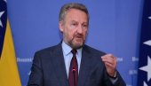 БАКИР УДАРА НА СВЕ СРПСКО: Оптужио нас за геноцид, па побеснео због речи министра Вулина БАКИР УДАРА НА СВЕ СРПСКО: Оптужио нас за геноцид, па побеснео због речи министра Вулина