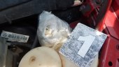 ДРОГУ КРИО У АУТОМОБИЛУ: Ново хапшење у Смедереву - настављена акција Гнев ДРОГУ КРИО У АУТОМОБИЛУ: Ново хапшење у Смедереву - настављена акција Гнев