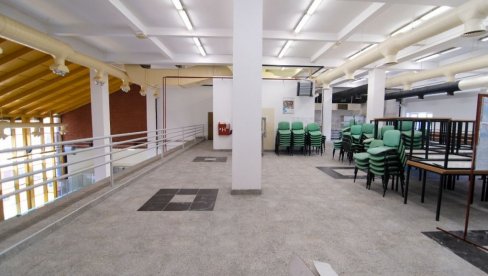 СТОТИНУ КУВАРА ХРАНИ 3.500 СТУДЕНАТА: Започето реновирање велике студентске мензе у СЦ „Нови Сад“ СТОТИНУ КУВАРА ХРАНИ 3.500 СТУДЕНАТА: Започето реновирање велике студентске мензе у СЦ „Нови Сад“