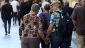 У ДВЕ ОПШТИНЕ ЈЕ СВАКИ ДРУГИ ПЕНЗИОНЕР: У две старих особа готово да и нема! У ДВЕ ОПШТИНЕ ЈЕ СВАКИ ДРУГИ ПЕНЗИОНЕР: У две старих особа готово да и нема!