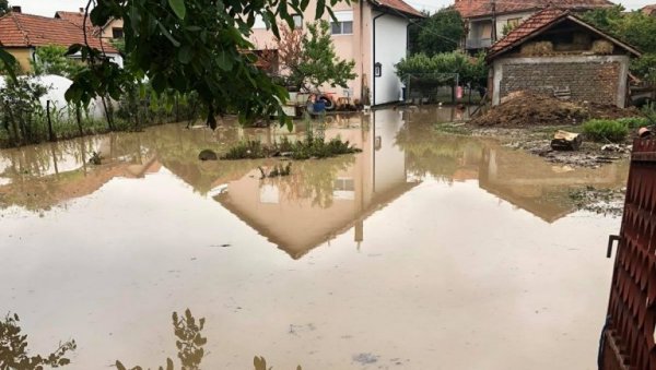 ВАНРЕДНА СИТУАЦИЈА У ЋУПРИЈИ: Због обилних поплава узрокованих падавинама ВАНРЕДНА СИТУАЦИЈА У ЋУПРИЈИ: Због обилних поплава узрокованих падавинама