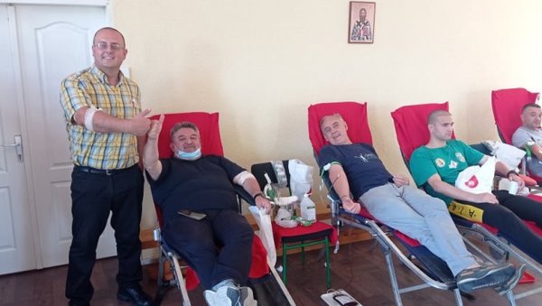 УСПЕШНА АКЦИЈА У ЈАГОДИНИ: Прикупљено преко 50 јединица крви УСПЕШНА АКЦИЈА У ЈАГОДИНИ: Прикупљено преко 50 јединица крви